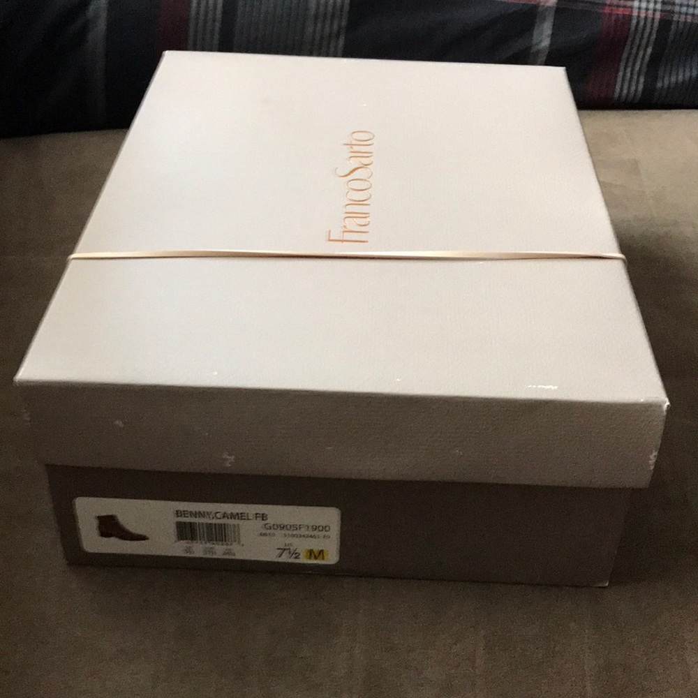 NWT Franco Sarto Benny Ankle Boot - Picture 8 of 13
